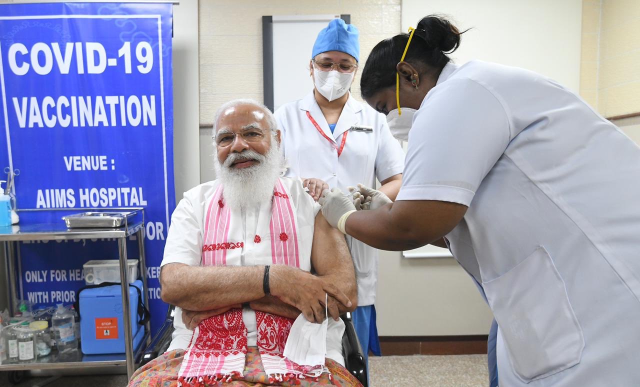 PM took his first dose of the COVID-19 vaccine at AIIMS. 
