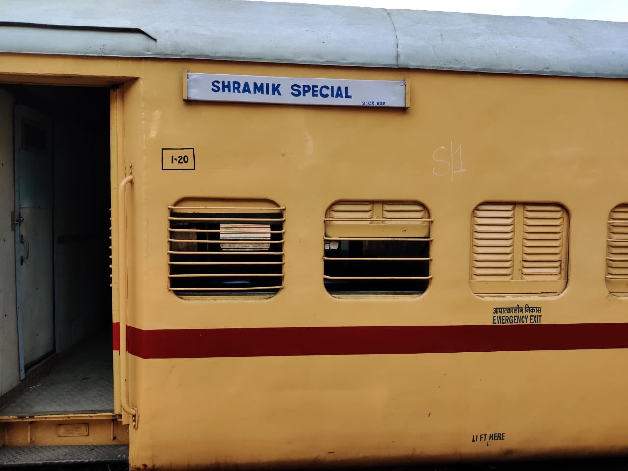Indian Railways ready to run Shramik Special trains from all the districts connected by Railways in the country.